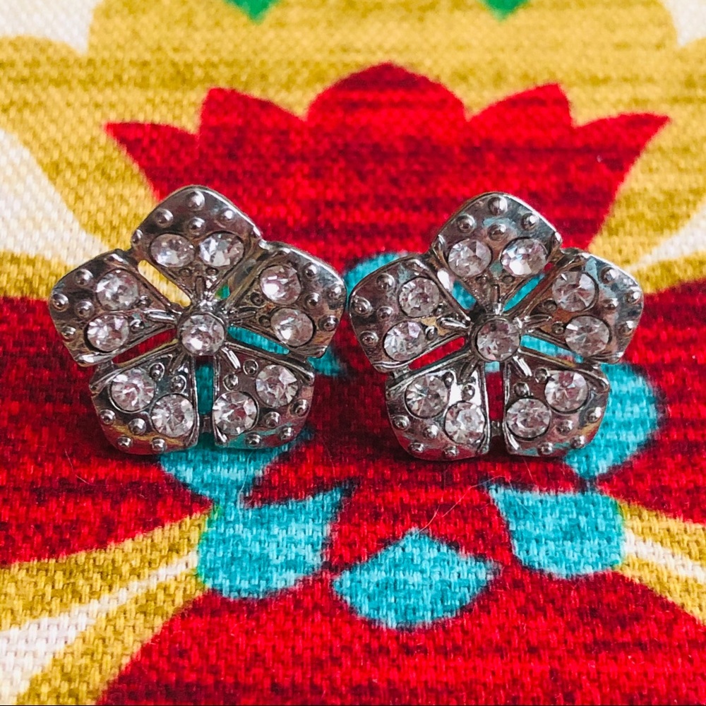 Clear Crystal Flower Earrings